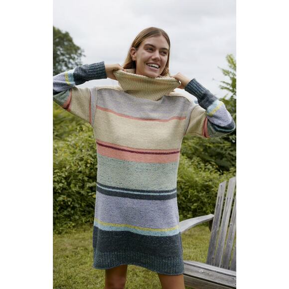 Anthropologie Dresses & Skirts - NWT Anthropologie Turtleneck Sweater Mini Dress - XS